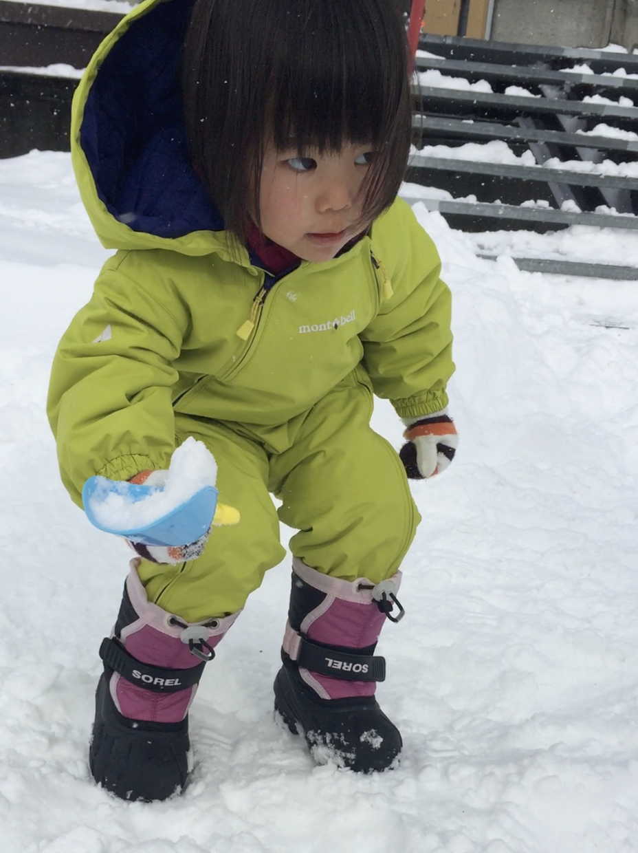 子供のスノーボードウェアは「つなぎ」か「ジャケットパンツ」か？〜Burton キッズウェアレビュー〜 スキーウェアにも | 48rider.com